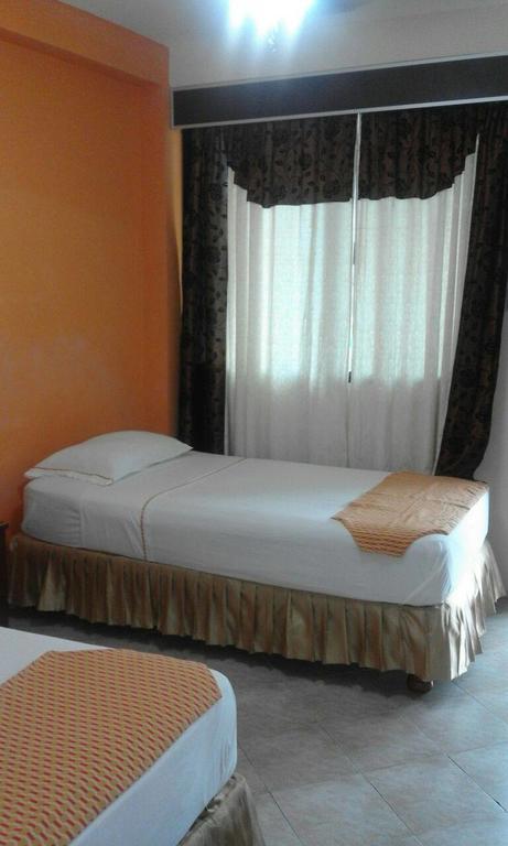 Casa De Huespedes Casita Belga Hotel Гуаякуил Екстериор снимка